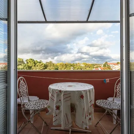 Appartment Daniela Funtana Exterior foto
